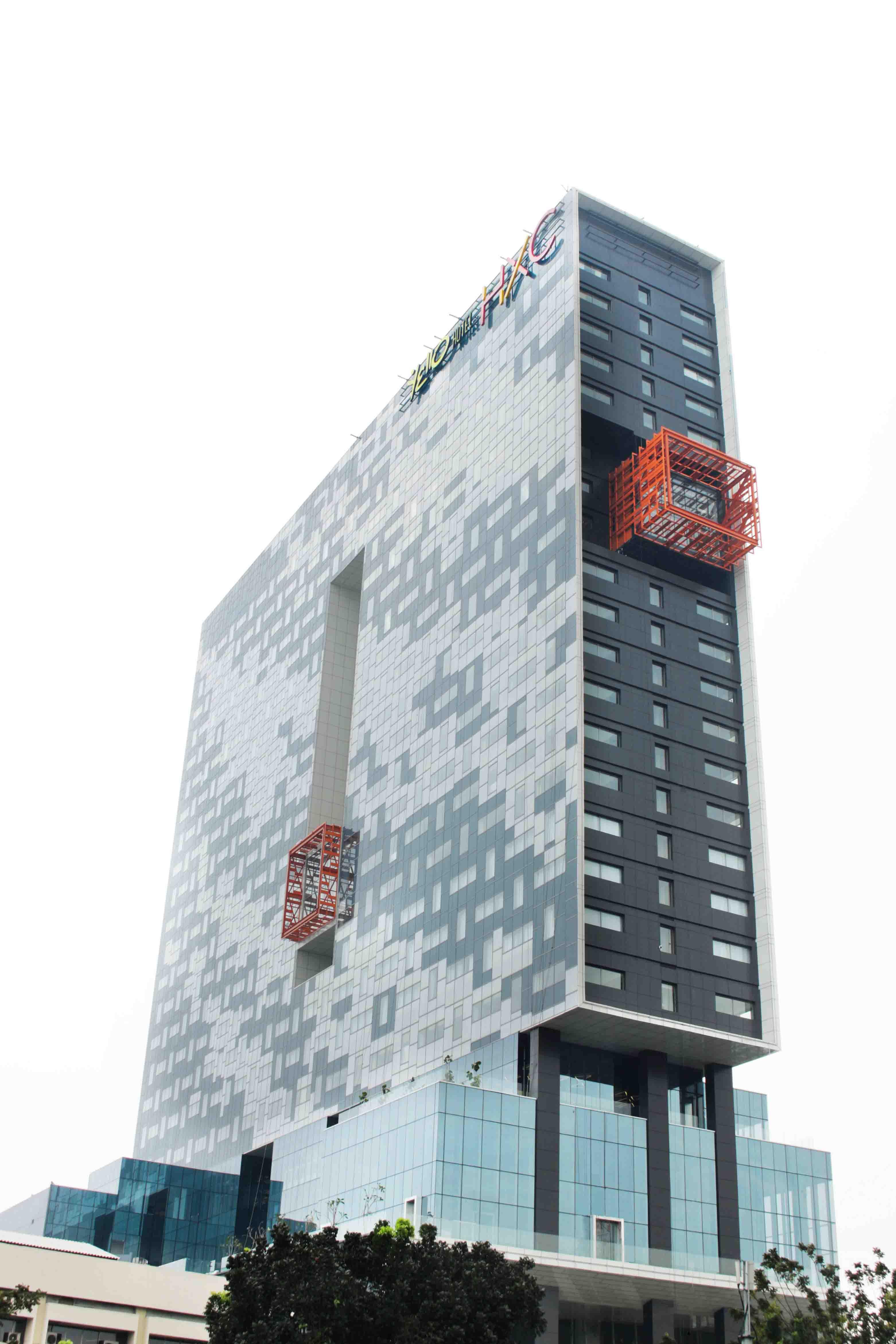 Yello Hotel Harmoni Джакарта Экстерьер фото